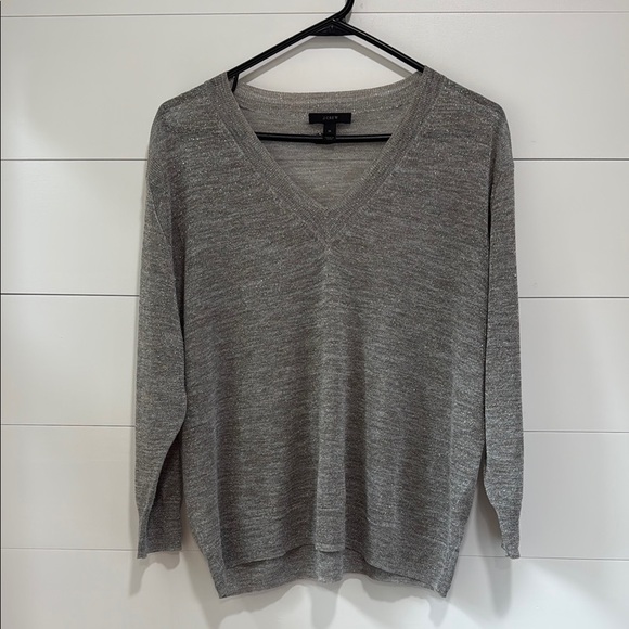 J. Crew Metallic Silver Gray V-Neck Lightweight Sweater Shirt Top Size Medium - Picture 1 of 5